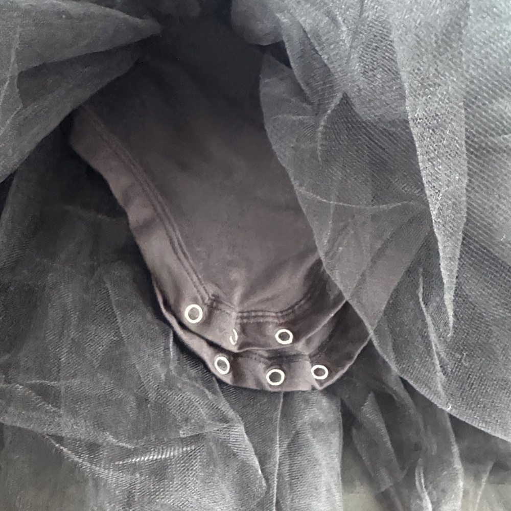 Elegant Black Tutu Dress for Kids - Picture 3 of 4